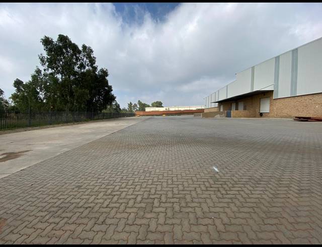 5,965M² WAREHOUSE FOR SALE IN GOSFORTH PARK